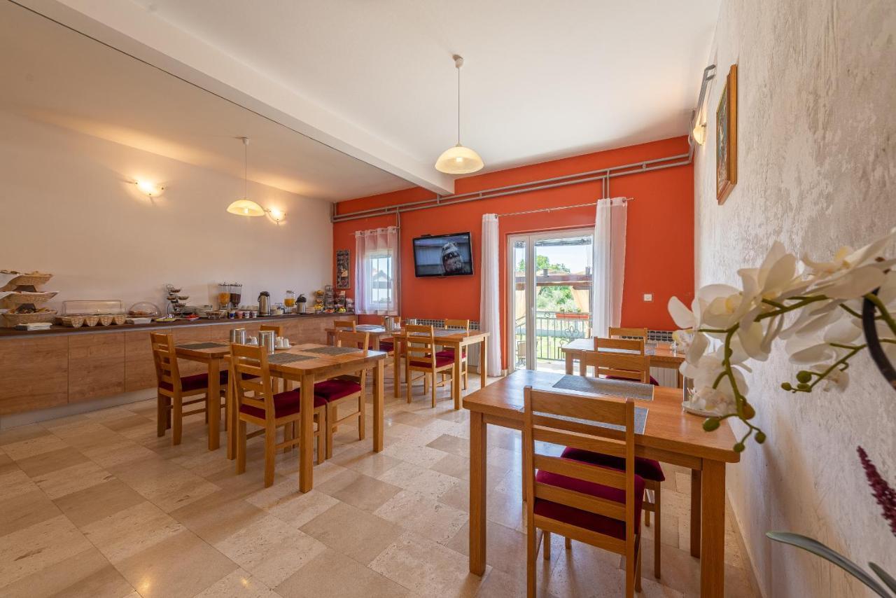 Bed & Breakfast Maki Biograd Na Moru Exterior foto