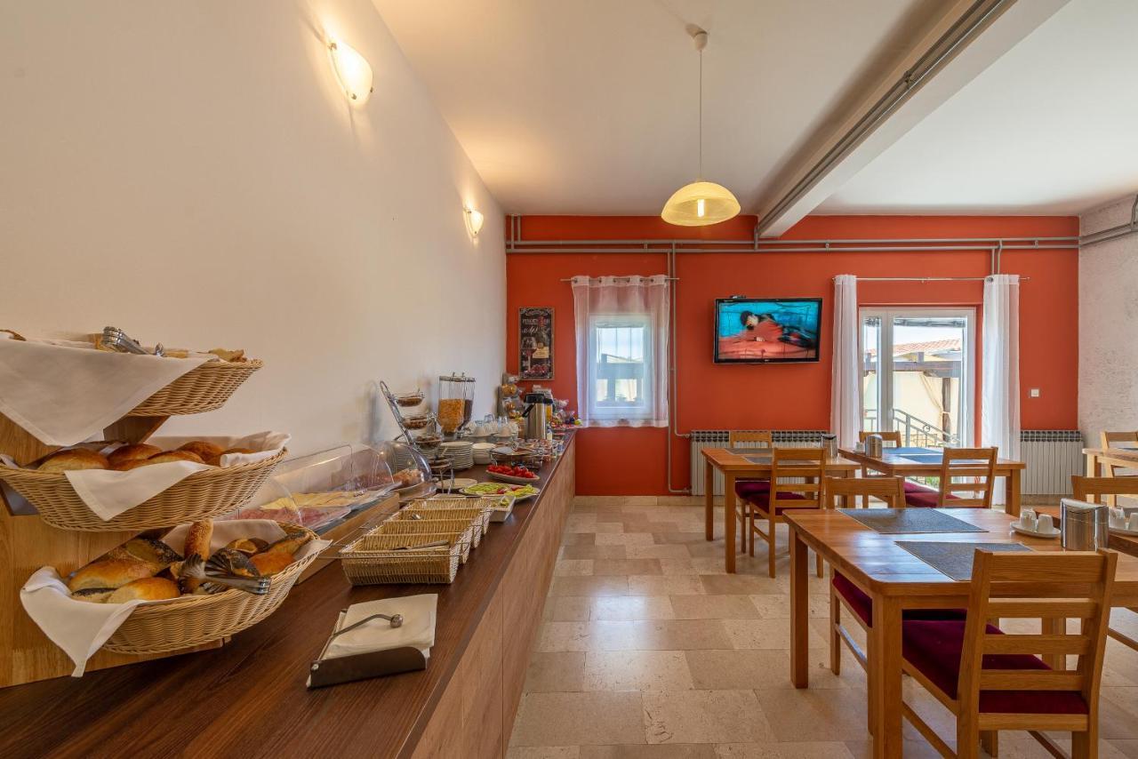 Bed & Breakfast Maki Biograd Na Moru Exterior foto