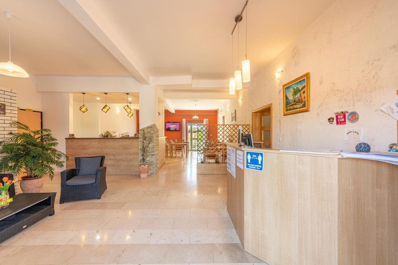 Bed & Breakfast Maki Biograd Na Moru Exterior foto