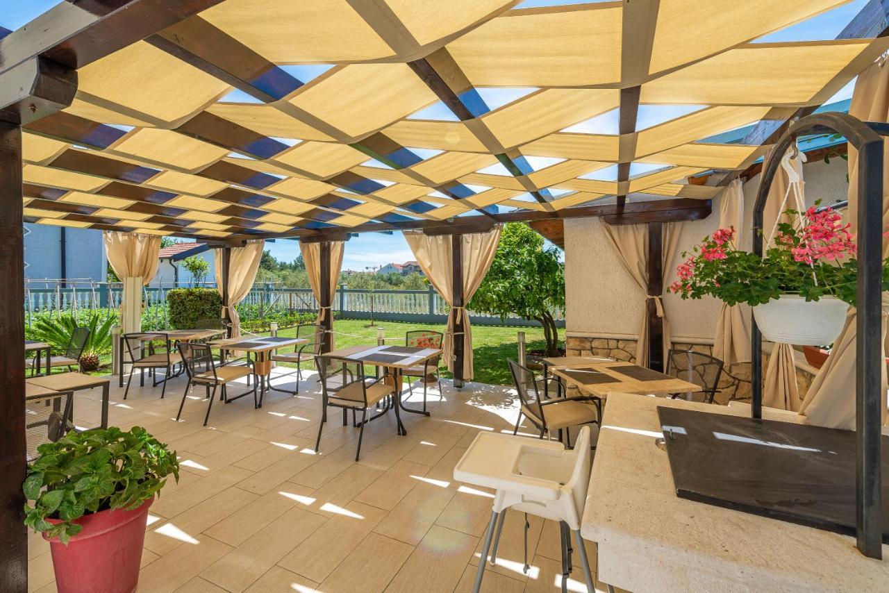 Bed & Breakfast Maki Biograd Na Moru Exterior foto